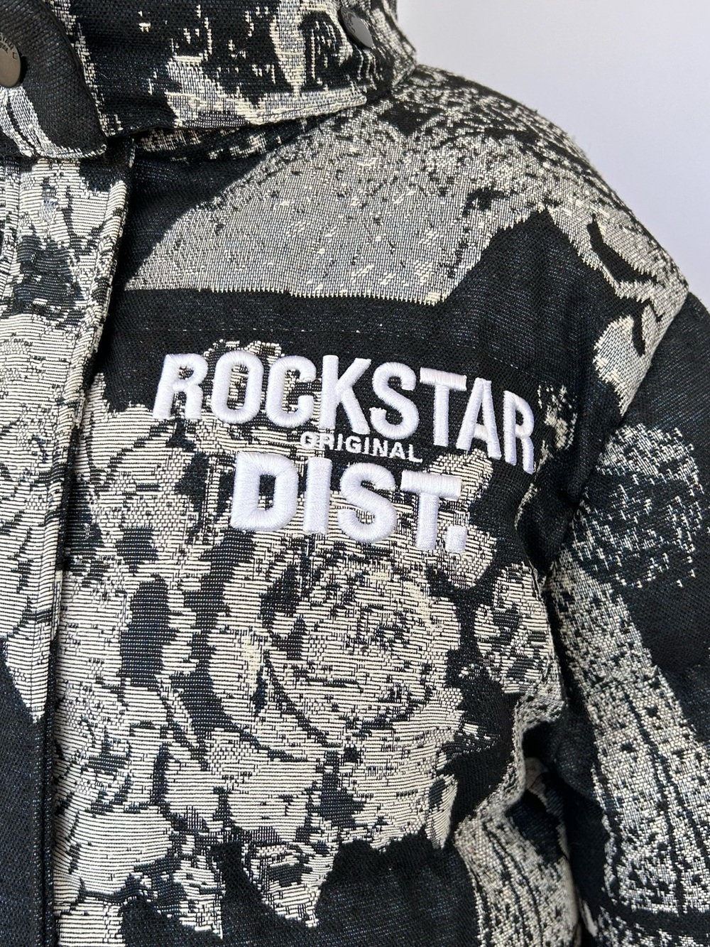 Rockstar Original Women’s Lamia Tapestry Puffer Jacket Detachable Hood Size Xs View 2